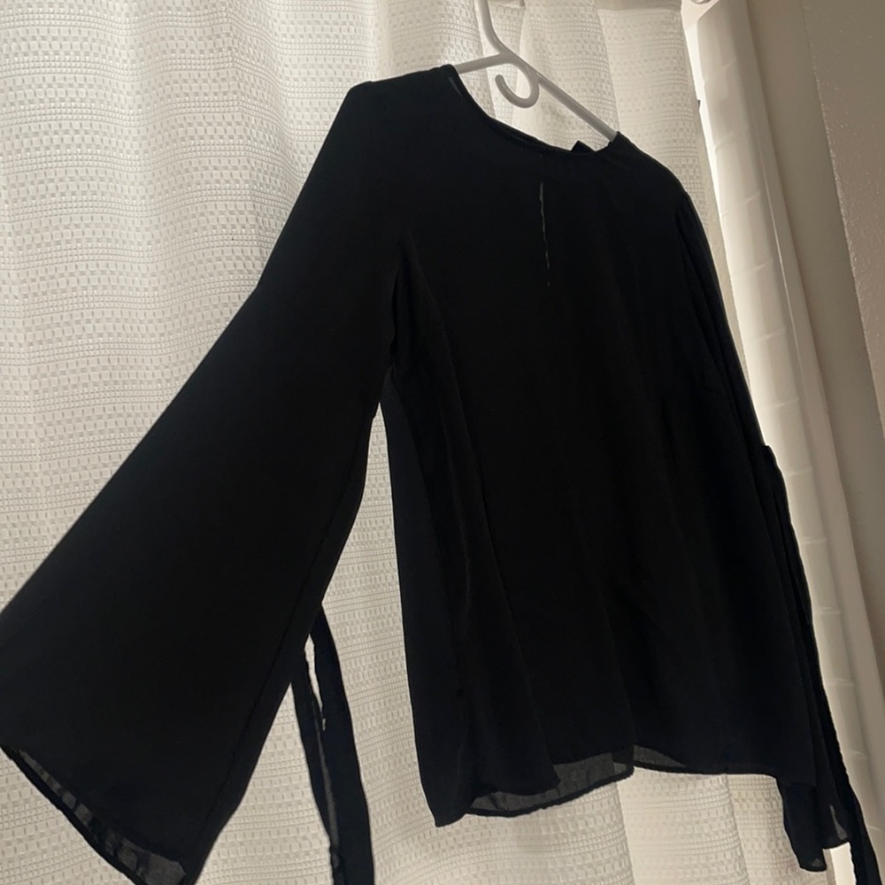 Black wide long sleeve blouse